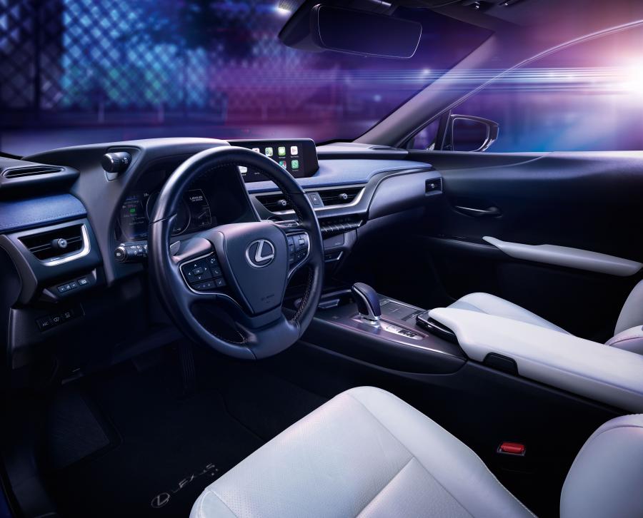 Интерьер Lexus UX300e 2020 года  (WW) (фото 37 из 62)